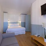 La Fregate